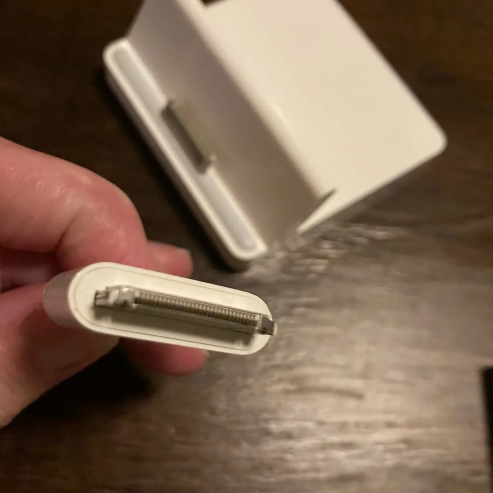 Apple cords and dock Set